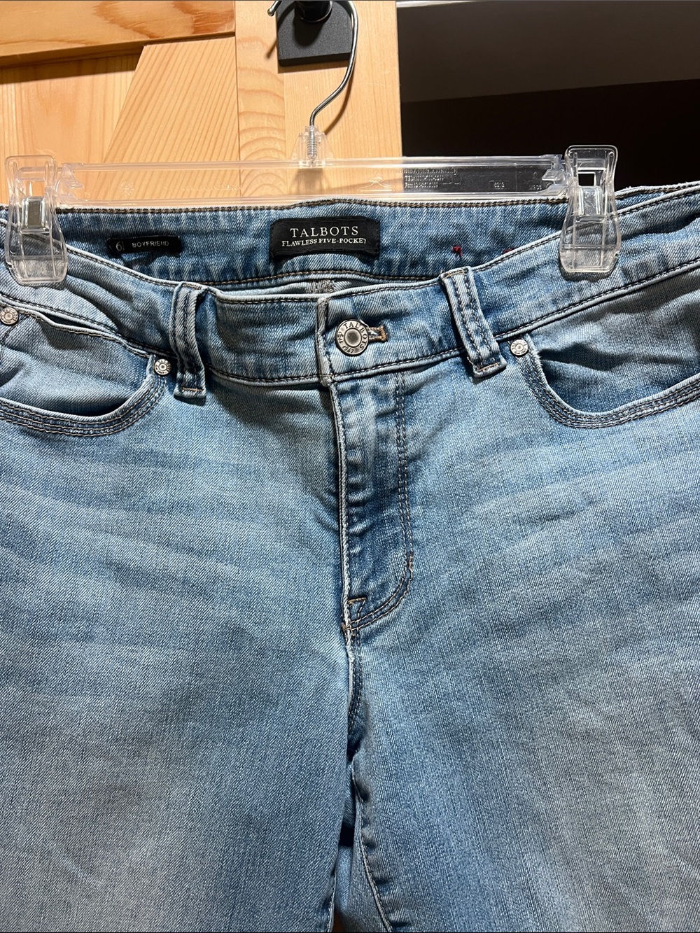 Talbots Light Blue ladies size 6 Jeans boyfriend style
